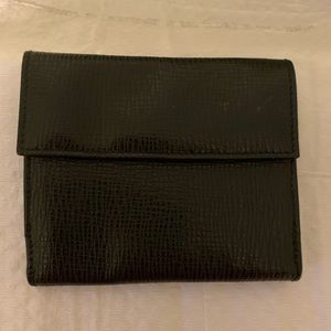 Isanti wallet